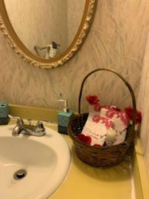 #2br Cozy - Mins To Historic Stm Amusement Park!