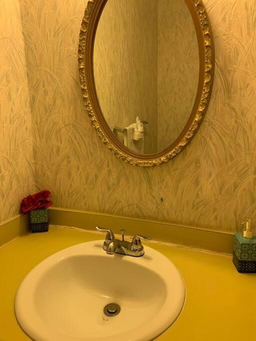 #2br Cozy - Mins To Historic Stm Amusement Park! Villa *